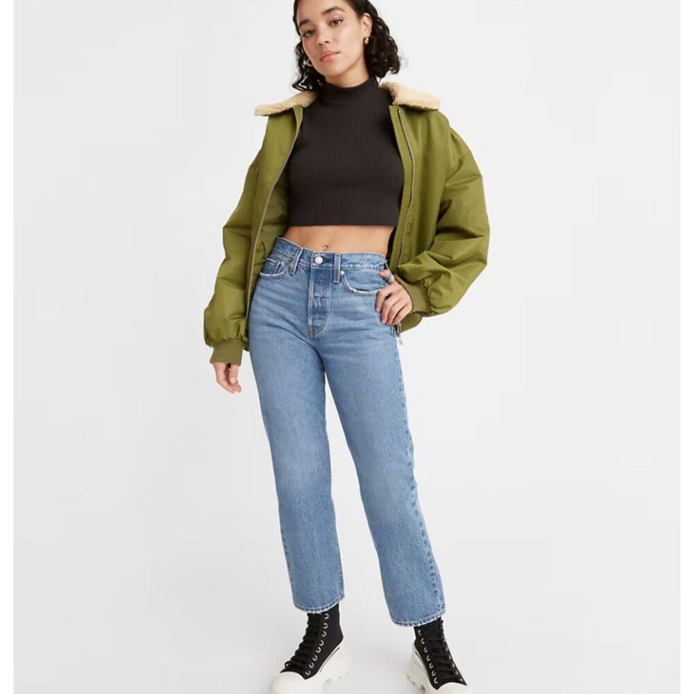 Levi's Wedgie Straight Leg Cropped Jeans High Rise Denim Casual Streetwear Sz 25